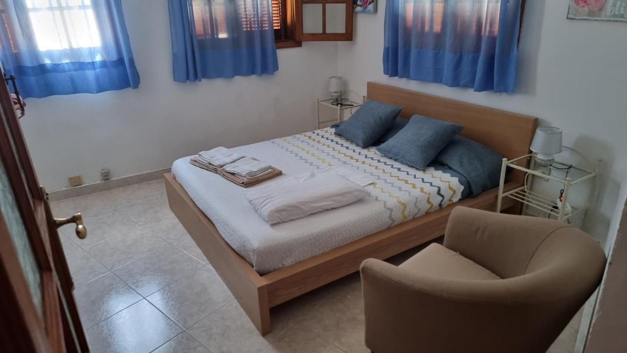 La Palmera1 Casa Al Primer Piso Con 2 Dormitorios - Two Bedroom House On The First Floor --- La Palmera 2 Casa En Planta Baja Con 1 Dormitorio, One Bedroom House On The Ground Floor Agaete  Eksteriør bilde